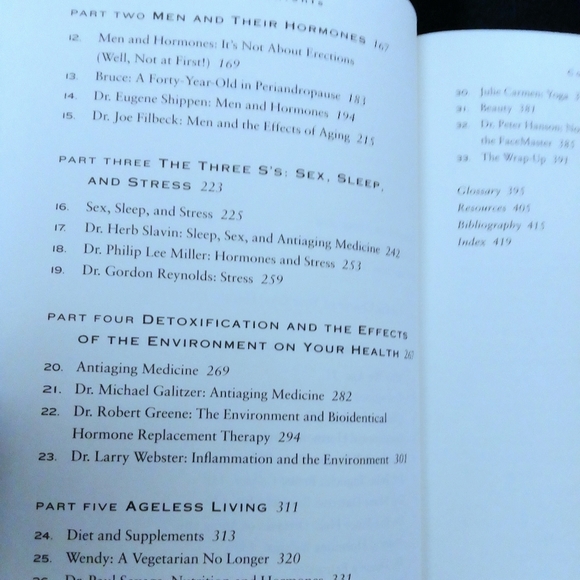 Ageless the naked truth about bioidentical hormones Suzanne Somers - Picture 4 of 5